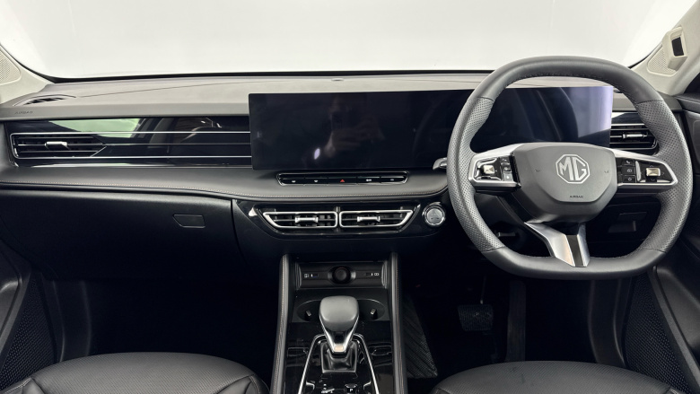 MG HS 1.5 T-GDI Trophy 5dr DCT Petrol Hatchback